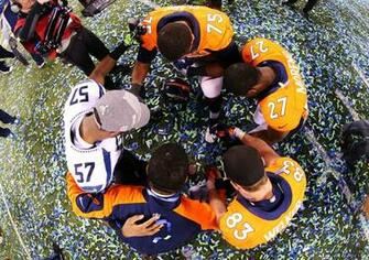 Denver Broncos Players Wallpaper HD Background