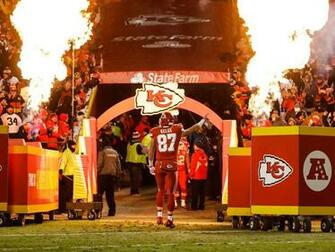 Travis Kelce Did Marquette King S Dance Right In Front Of Him