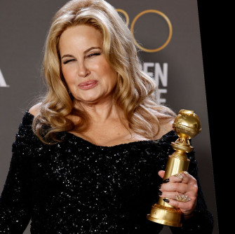 Jennifer Coolidge Dishes On Which The White Lotus Cast Partied