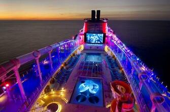 Disney Cruise Line S Dream Was Named Best Large Ship