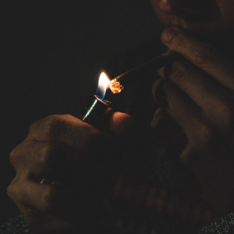 Roll A Blunt Wallpaper