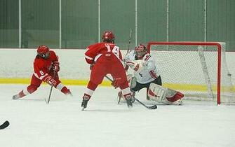 Caroline Davidson Cis Hockey Qssf Final Game Carleton Raven Vs