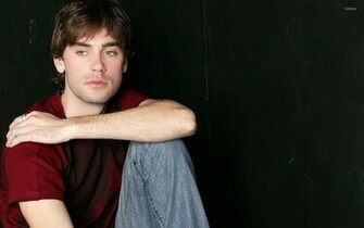 Drew Fuller Wallpaper Male Celebrity