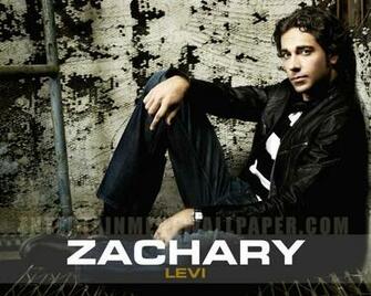 Zachary Levi Wallpaper