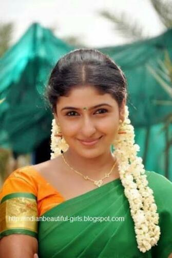 Tamil Actress Mounika Pics Photos HD Wallpaper