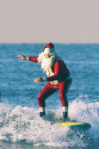 Surfing Wallpaper iPhone High Definition