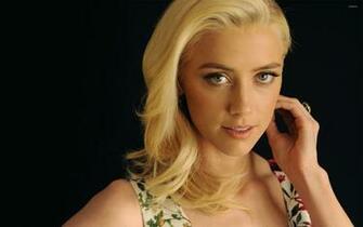 Amber Heard Wallpaper