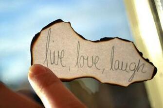 Love Wallpaper Background Live Laugh