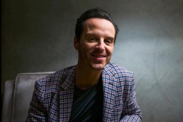 Andrew Scott Smile Wallpaper