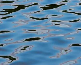 Black Water Wallpaper HD Pretty