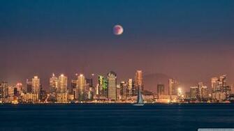 Supermoon Eclipse Over San Diego 4k HD Desktop Wallpaper For