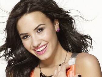 Demi Wallpaper Lovato