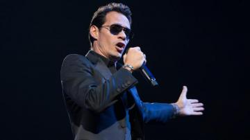 Marc Anthony Performing Wallpaper