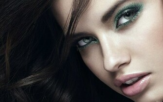 Adriana Lima Wallpaper HD