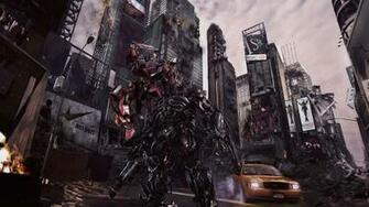 Three Transformers Optimus Prime Desiptikon