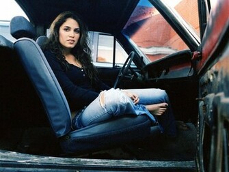 Nikki Reed Wallpaper