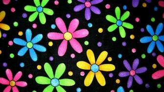 Bright Colors Dizzy Daisies