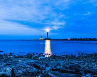 Wallpaper Lighthouse Sea Evening France