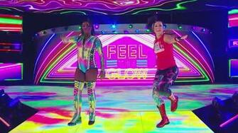 Bayley Naomi Def Wwe Women S Tag Team Champions The Iiconics