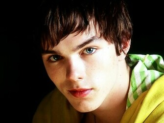 Nicholas Hoult Wallpaper