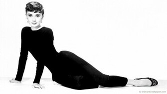 Audrey Hepburn X Desktop Wallpaper Full HD Widescreen