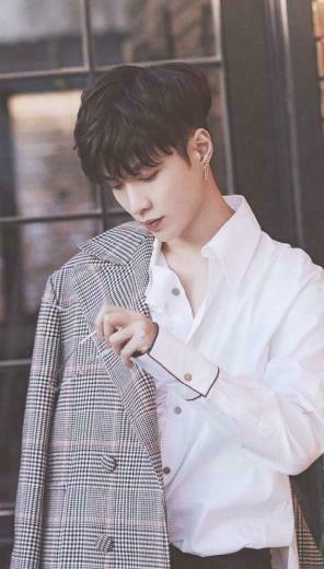 Exo Lay Wallpaper Top Background