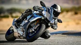 Yamaha Yzf R1 Wallpaper Turn