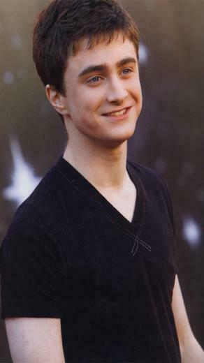 Daniel Radcliffe Wallpaper HD For Android Apk