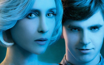 Close Up Freddie Highmore And Vera Farmiga Apwu88m8aycb8ym3 Wallpaper