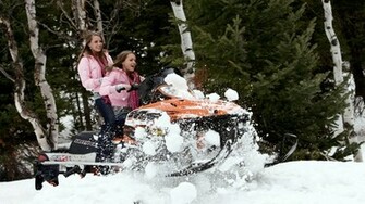 Vehicles Snowmobile Wallpaper