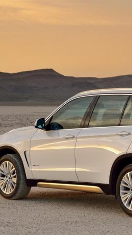 Bmw X5 Xdrive30d White Suv Car iPhone 6s Wallpaper