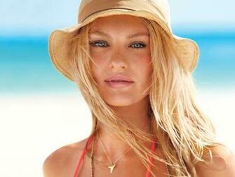 Candice Swanepoel En Bikini