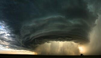 Fantastic Storm Photo For National Geographic By Sean Heavey