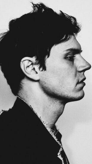 Evan Peters Wallpaper