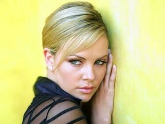 Charlize Theron Wallpaper Hot