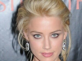 Amber Heard Wallpaper Desktop
