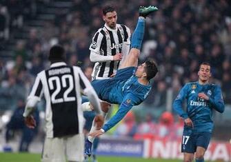 Cristiano Ronaldo S Stunning Bicycle Kick Goal Draws