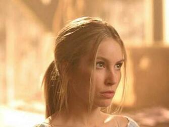 Pics Photos Source Url Genuardis Sarah Carter Biting Lips
