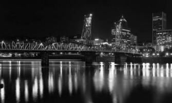 Hawthorne Bridge Portland Oregon