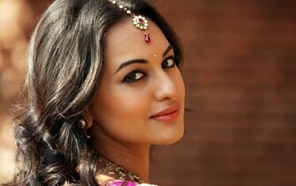 Sonakshi Sinha Wallpaper HD