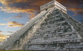 Chichen Itza Wallpaper
