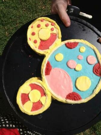Oh Toodles Cake One Larger Round And Two Small Rounds