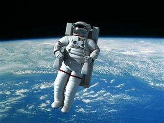 Astronaut Space X Close