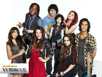 Victorious Icarly Tori Cat Jade Beck Wallpaper Fondo De Pantalla
