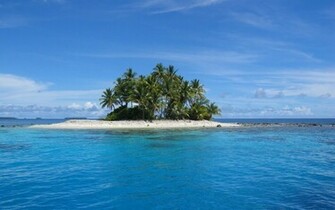 Island In Micronesia Wallpaper