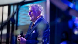 The Classic Christmas Album Snowfall Tony Bennett