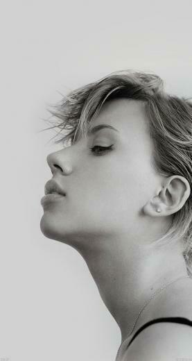 Scarlett Johansson Sexy Black White iPhone 5s Wallpaper In