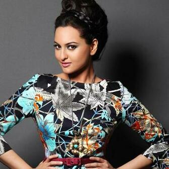 Sonakshi Sinha Stylish HD Image iPad Pro Retina Display