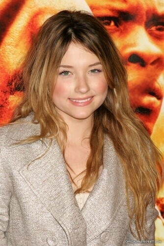 Haley Bennett Wallpaper Image In The Club