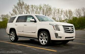 Tag Cadillac Escalade Wallpaper